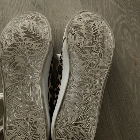 Leopard sneakers - Picture 3 of 3